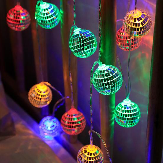 Disko Topu Pilli 2 Metre RGB Renk Ve Fonksiyonlu Işık