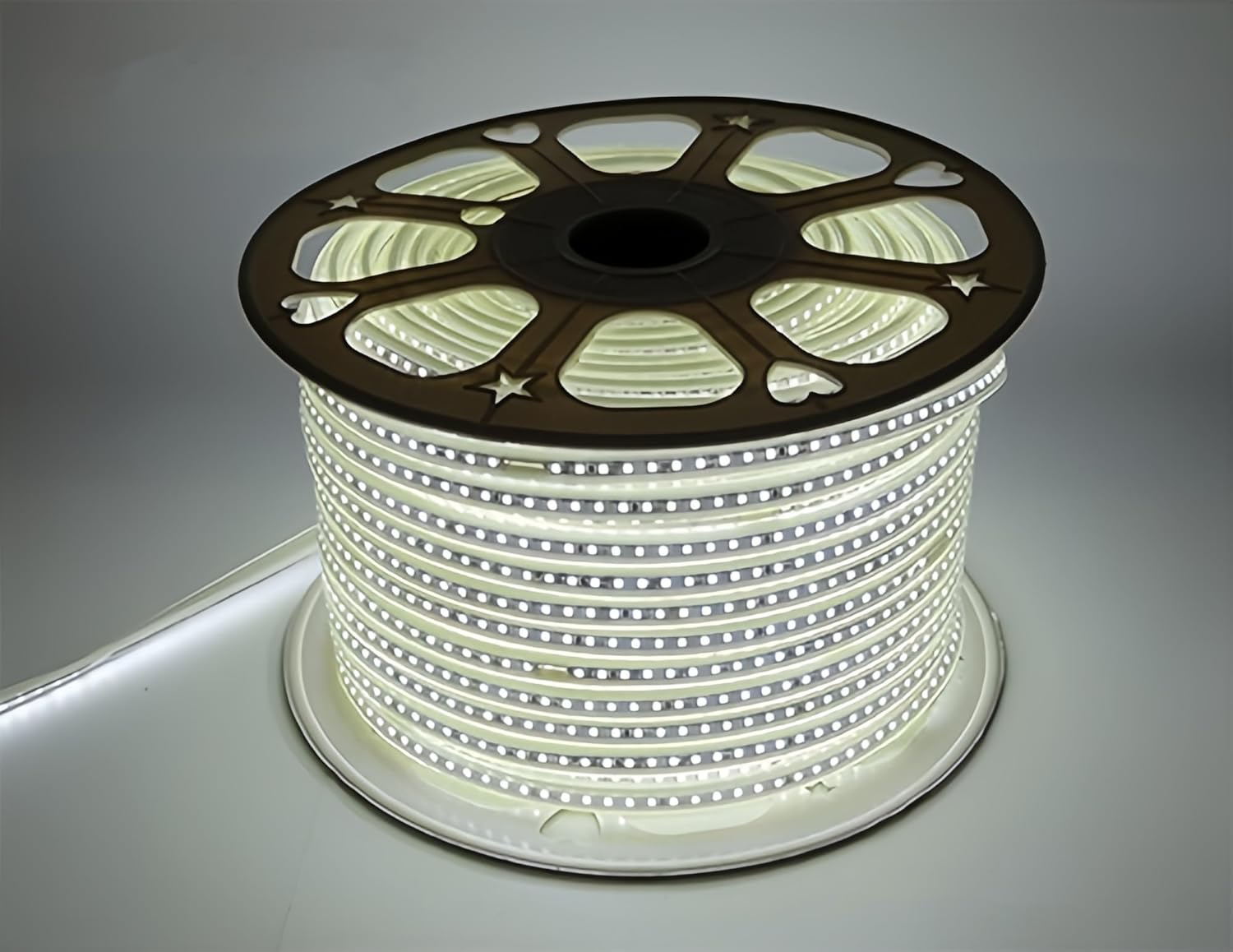 Şerit Led İç ve Dış Mekana Uygun Beyaz Yapışkanlı Slikonlu Kolay Kurulum Trafosuz tak Çalıştır