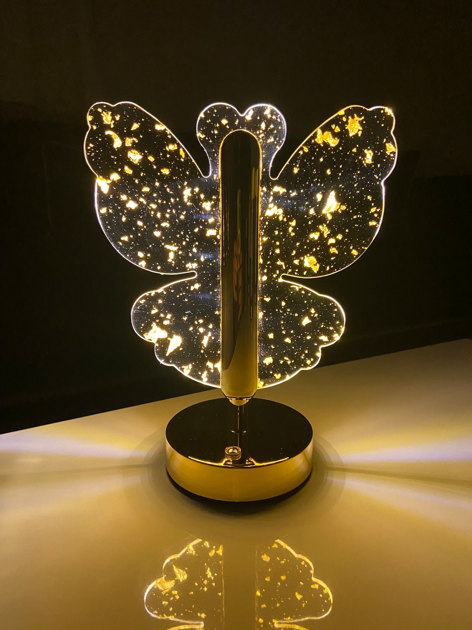 Modern Şarjlı Masa Lambası – Dokunmatik, 3 Işık Tonu (Beyaz, Gün Işığı, Buz Rengi)